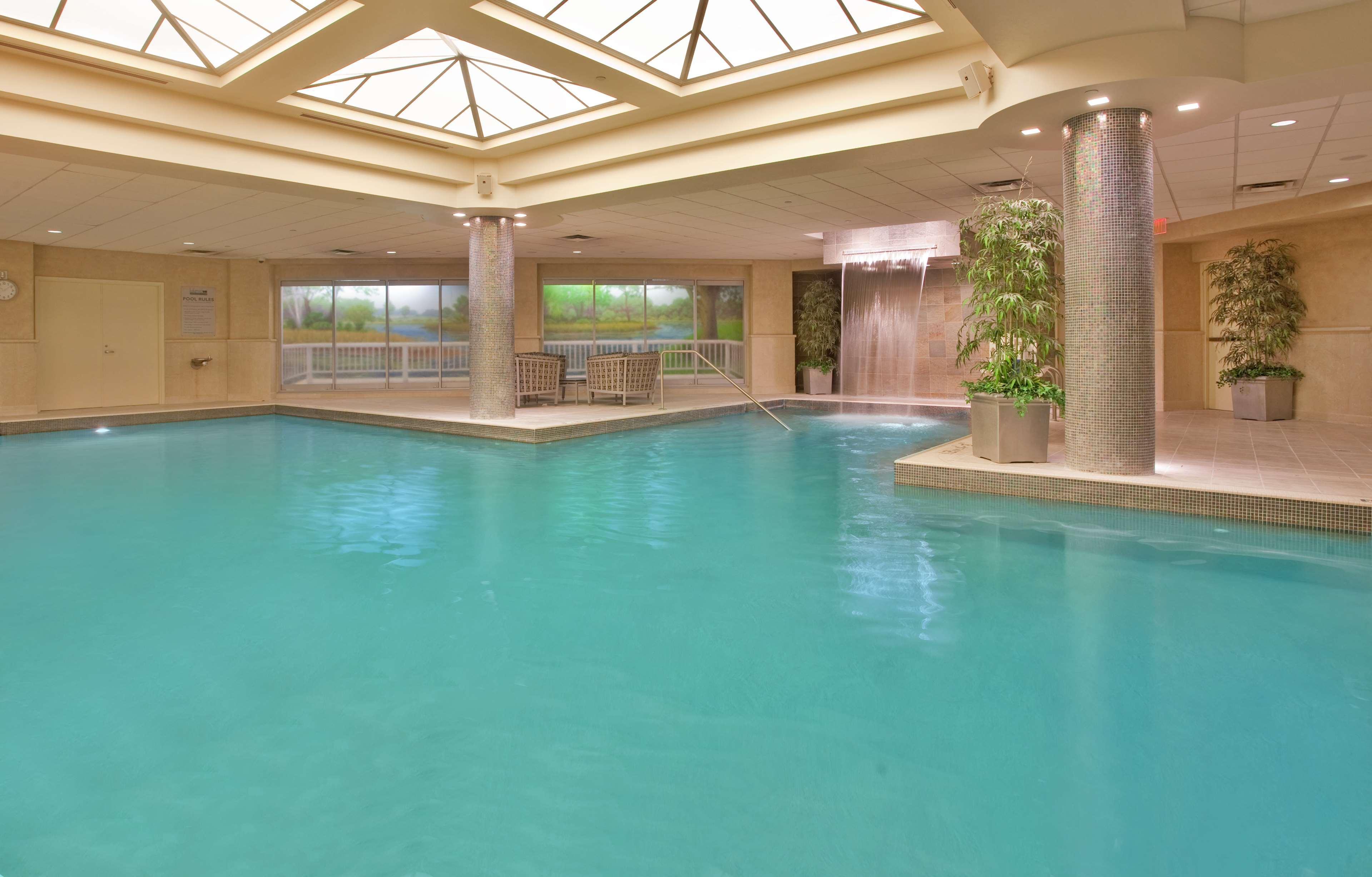 Radisson Plaza Hotel And Suites Каламазу Экстерьер фото